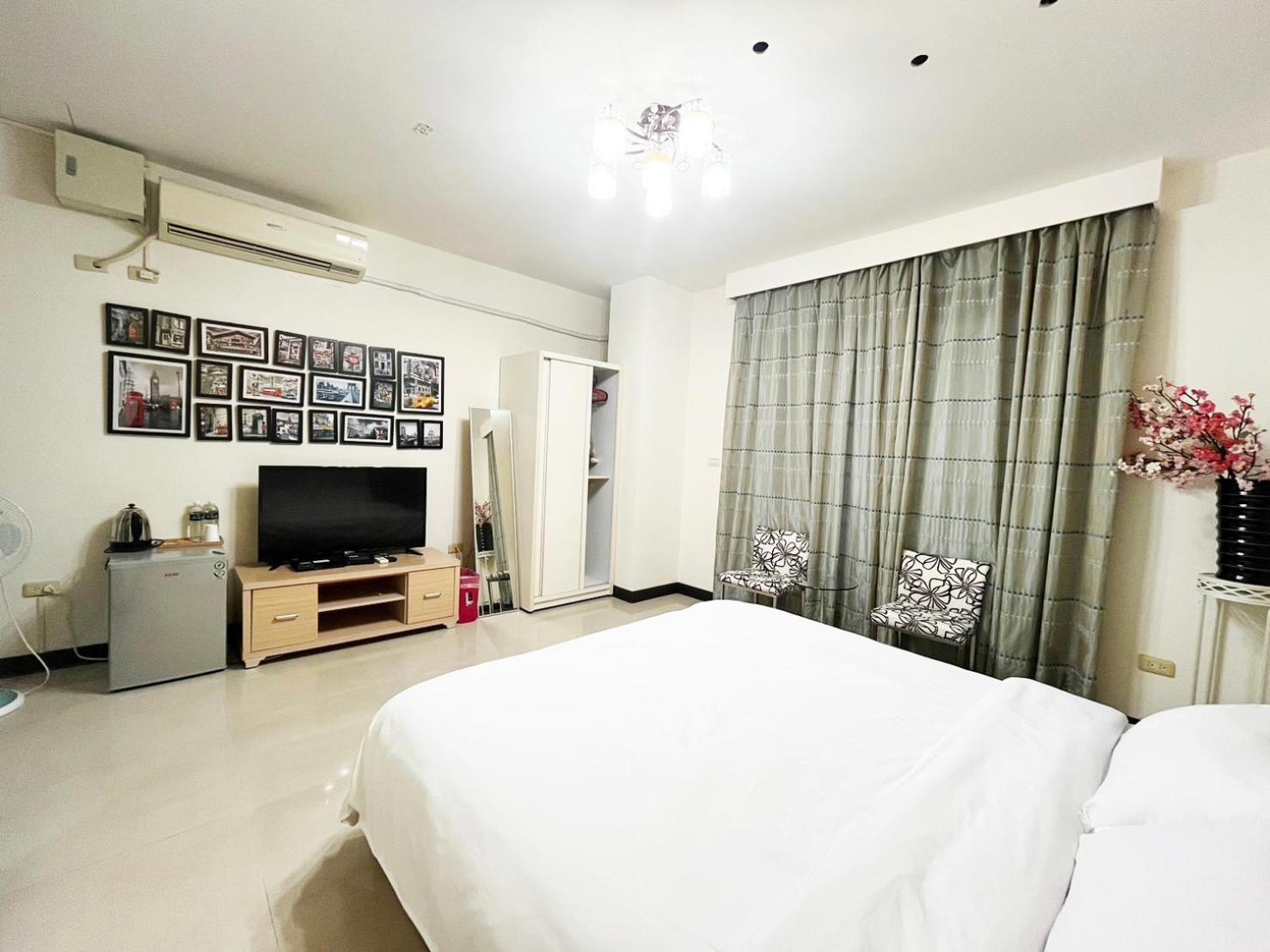 Sunny Castle Apartment Tainan Bagian luar foto
